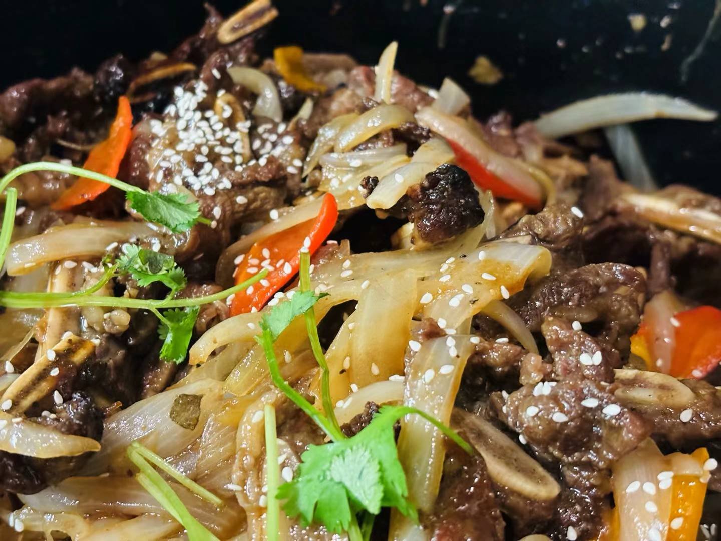 Black Pepper Onion Beef Short Ribs - Maison Gu