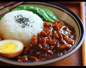 Taiwan Braised Pork Rice with Crispy Onions