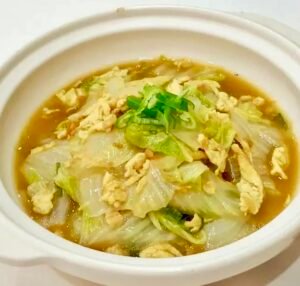 Crispy Egg Braised Cabbage