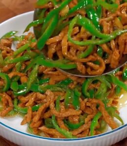 Stir-Fried Shredded Pork with Chili